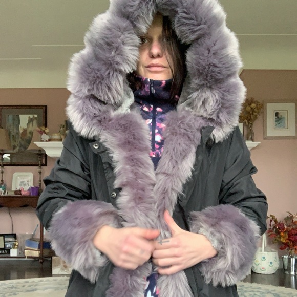 Roiiiii faux fur parka jacket - Picture 8 of 9